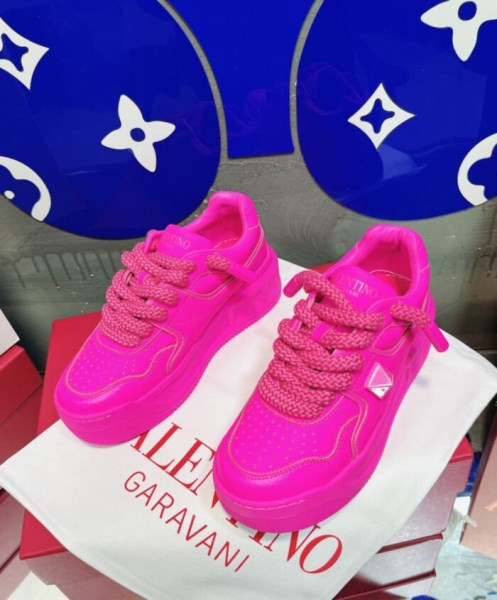 Valentino Unisex One Stud Xl Sneaker In Nappa Leather Peachblow - Image 3