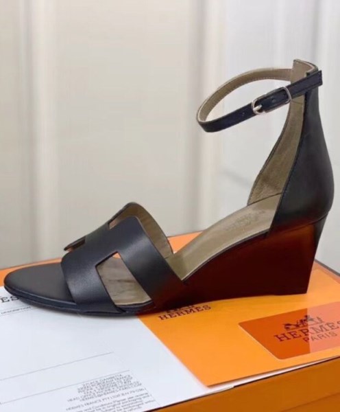 Hermes Women's Legend Sandal Black - Image 5