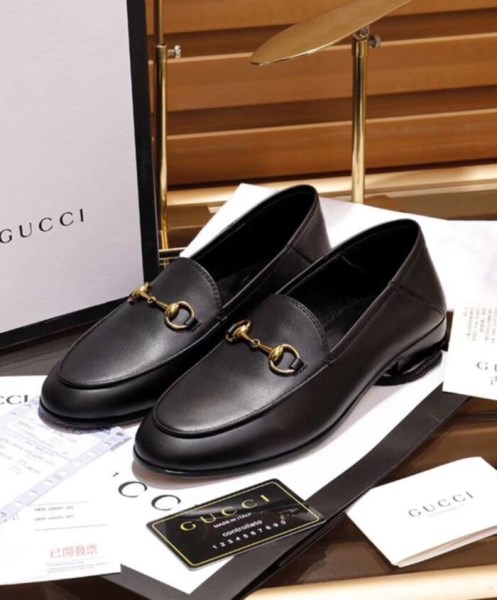 Gucci Women's Leather Horsebit loafer 414998 Black - Image 2