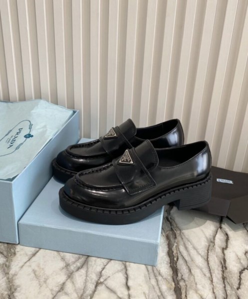 Prada Women's Monolith Brushed Leather Pointed Loafers Black - Image 4