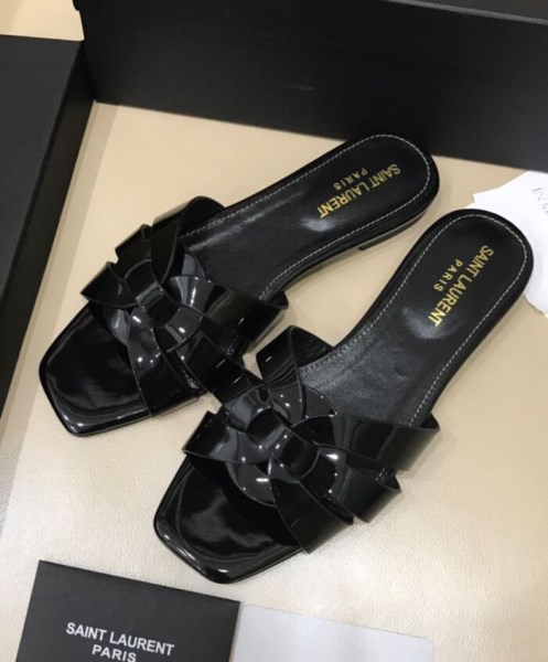 Saint Laurent Women's Tribute Mules In Patent Leather Black - Image 4