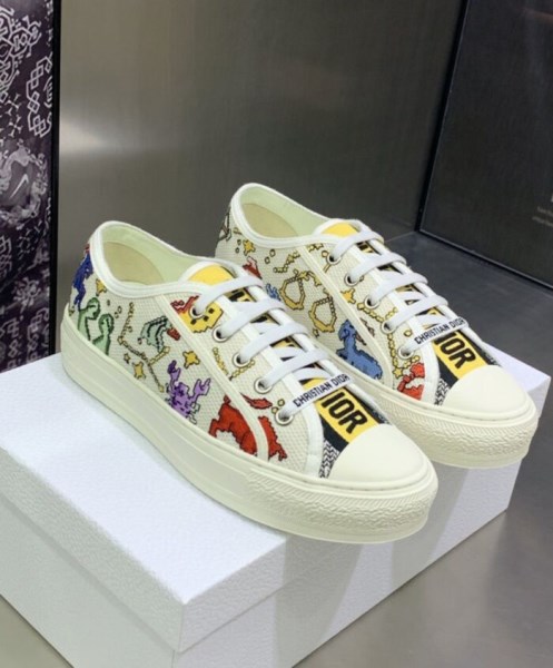 Christian Dior Women's Walk'n'Dior Sneaker White - Image 5