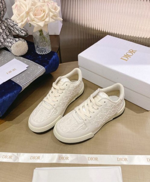 Christian Dior Women's One Sneaker Cream - Image 3
