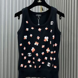 Chanel Women's Knitted Vest Black