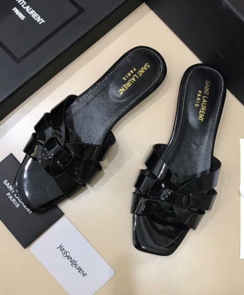 Saint Laurent Women's Tribute Mules In Patent Leather Black - Image 3