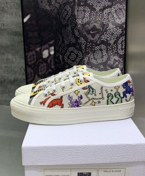 Christian Dior Women's Walk'n'Dior Sneaker White - Image 4