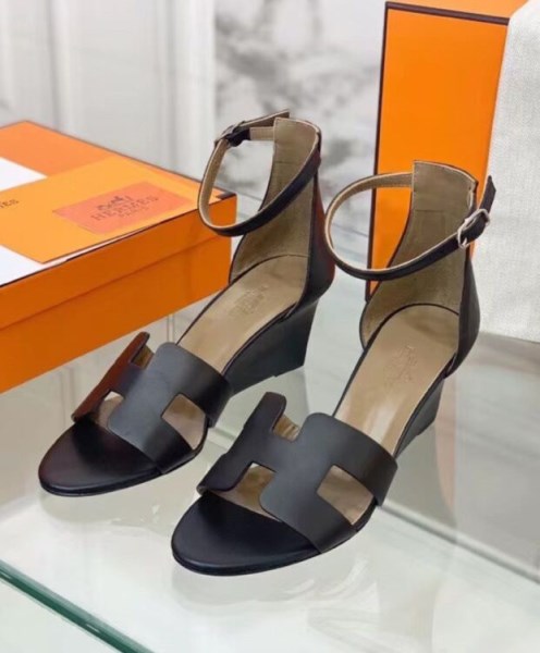 Hermes Women's Legend Sandal Black - Image 3