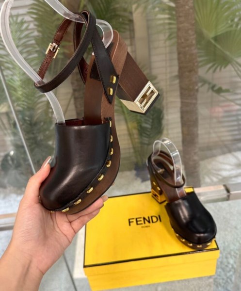 Fendi Women's Baguette Show 8Z8375 Black - Image 5