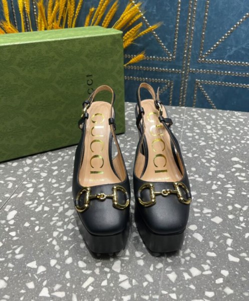 Gucci Women's High Heel Pump 723837 Black - Image 2