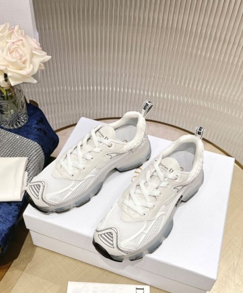 Christian Dior Women's Vibe Sneaker White - Image 3