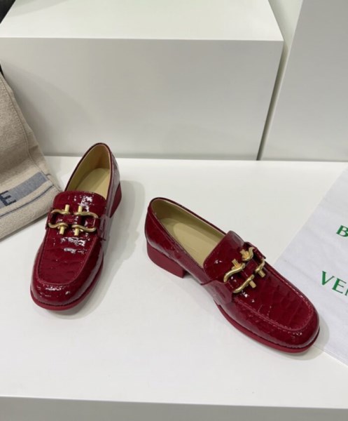 Bottega Veneta Women's Monsieur Loafer 708902 Mauve - Image 3