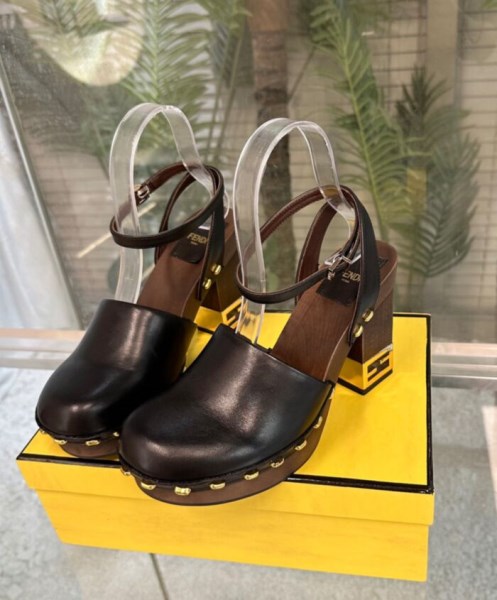 Fendi Women's Baguette Show 8Z8375 Black - Image 4