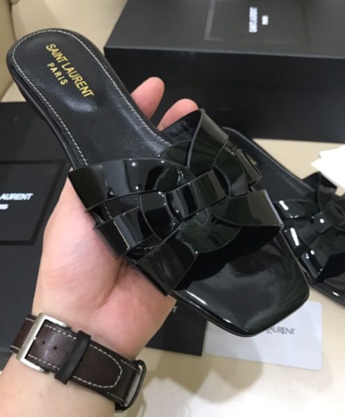 Saint Laurent Women's Tribute Mules In Patent Leather Black - Image 5